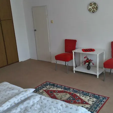 Nyaraló Holiday In 20191 *